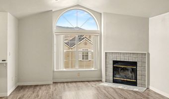 360 Glenn St, Ashland, OR 97520