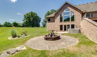 105 Lake Dr, Alton, IL 62002