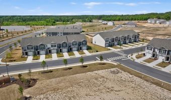 248 Maddox Dr, Aberdeen, NC 28315