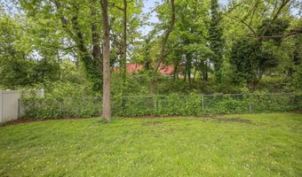 156 Myrtle Ave, Belford, NJ 07718