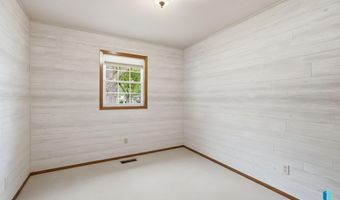 1200 E Cedar St, Brandon, SD 57005