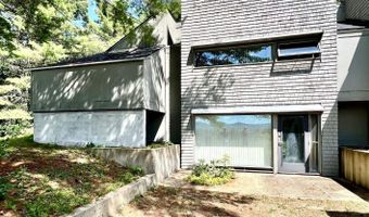 435 Avery Hill Rd, Alton, NH 03810