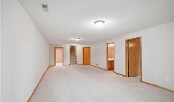 14208 Heritage Ln, Apple Valley, MN 55124