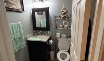 7625 Orchard Village Dr, Indianapolis, IN 46217