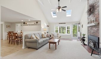 29 Washington Dr, Acton, MA 01720