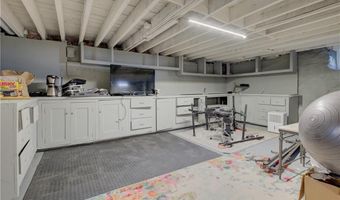 499 Seven Mile Rd, Cranston, RI 02831