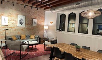 122 College St #301, Asheville, NC 28801