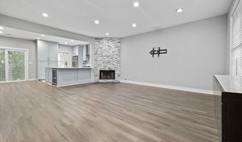 4645 VALAIS Ct 124, Alpharetta, GA 30022