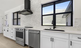 605 Rosewood Dr, Bellevue, ID 83313