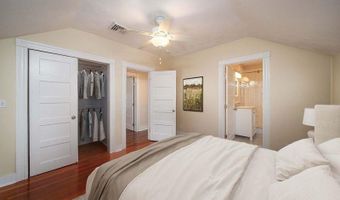 40 Vine St, East Greenwich, RI 02818