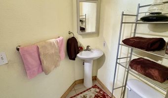 111 W Lee St, Aurora, MO 65605