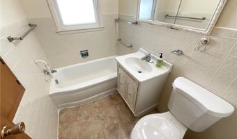 1916 3rd Ave SE, Austin, MN 55912