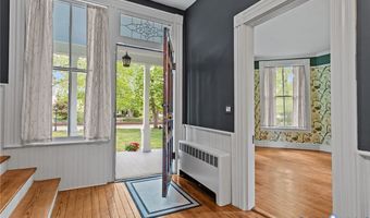 802 S Center St, Ashland, VA 23005