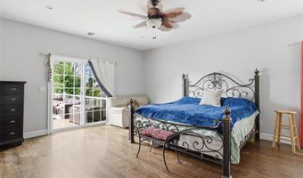 34 Meadow Ln, Amityville, NY 11701
