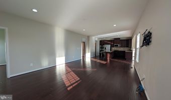 25501 EMERSON OAKS Dr, Aldie, VA 20105