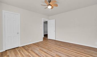 1422 N Hudson St, Altus, OK 73521