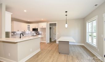 1202 Louise Ln, Albemarle, NC 28001