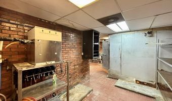 210 W Calhoun St, Bruce, MS 38915