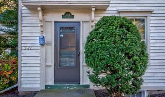 3214 Post Rd, Warwick, RI 02886
