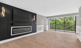 1401 N RHODES St 604, Arlington, VA 22209