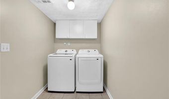 10480 Summer Creek Dr, Alpharetta, GA 30022