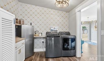 17114 Goodson Rd, Caldwell, ID 83607