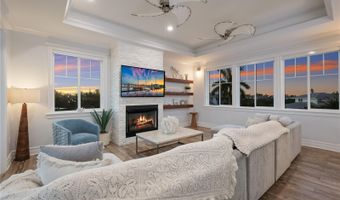 313 HAMMOCK Cir, Anna Maria, FL 34216