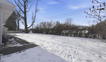 703 Westview Dr, Angola, IN 46703