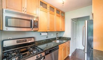 1210 N TAFT St 504, Arlington, VA 22201