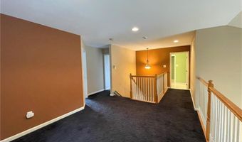 2322 Fox Meadow Dr, Allentown, PA 18104