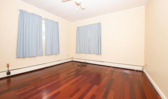 12 Jase Ct, Albany, NY 12208