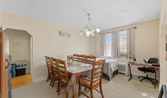 92 Rhode Island St, Cranston, RI 02920
