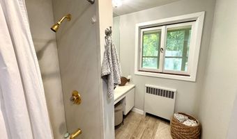 281 Clyde Rd, Bangor, ME 04401