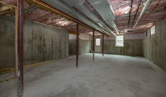 55 Richardson St, Billerica, MA 01821