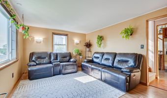 49 N Smith St, Avenel, NJ 07001