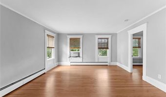 692 Hope St 2, Bristol, RI 02809