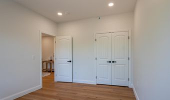 109 Vail Rd, Barnstead, NH 03225