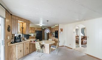 3800 Mountain View Dr SE 33, Albany, OR 97322