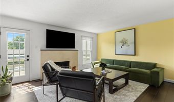 2155 Mason Green Dr, Ballwin, MO 63011