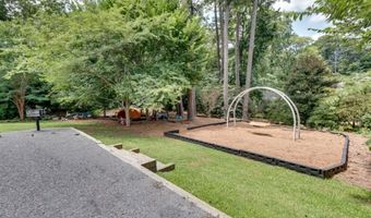 1534 Country Squire Ct, Decatur, GA 30033