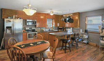 1423 S 7th St, Aberdeen, SD 57401