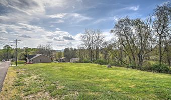 245 NW Leonard St, Abingdon, VA 24210