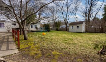 33 Maple Leaf Rd, Burrillville, RI 02826