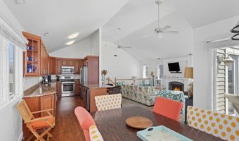 273 7TH St, Avalon, NJ 08202