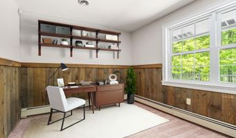 28 Olde Lantern Rd, Bedford, NH 03110