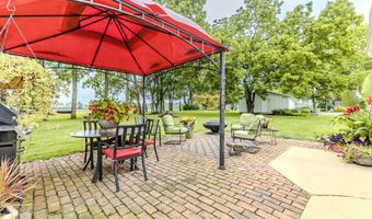 12801 E Edgewater Dr, Albany, IN 47320