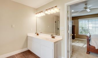 9249 Taylor Dr, Biloxi, MS 39532