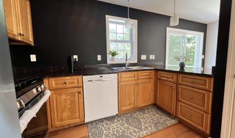 19 W Shore Ave, Manchester, NH 03109