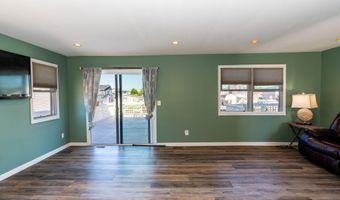 73 Carlyle Dr, Bayville, NJ 08721