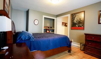 671 Essex St, Bangor, ME 04401